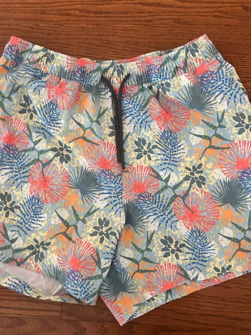 AFTCO Strike Swim Shorts Fishing Shorts Tropical Floral Elfin Yellow Size Medium